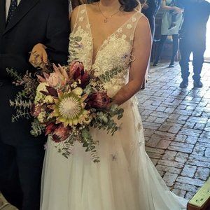 A-line wedding dress with floral appliques